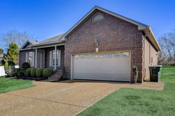 1082 Evan Ct, Gallatin, TN 37066
