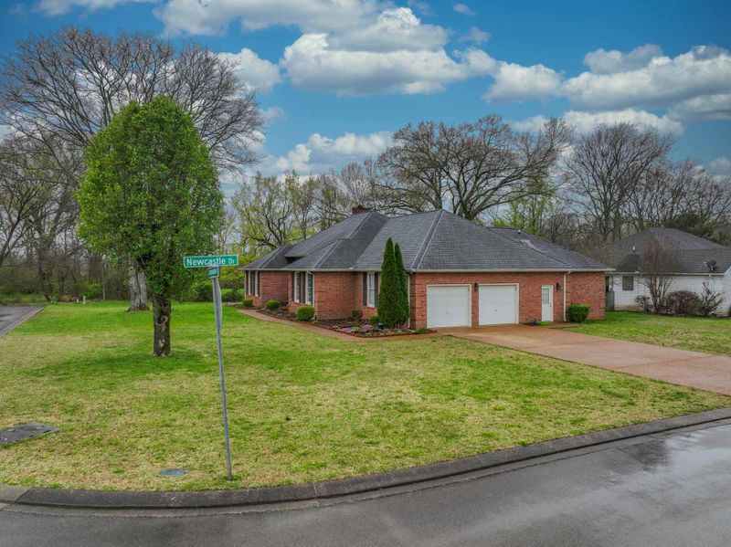 2403 Long Meadow Dr, Murfreesboro, TN 37129