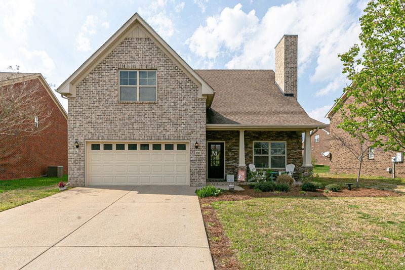 5021 Saint Ives Dr, Murfreesboro, TN 37128