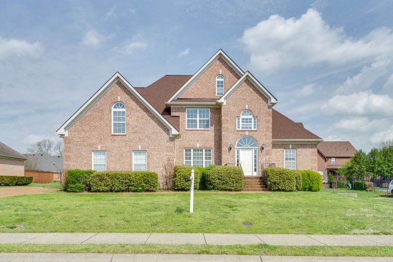 1028 Grider Dr, Gallatin, TN 37066