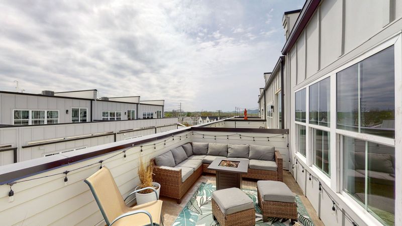 2048 Edison Park Ln, Nashville, TN 37209