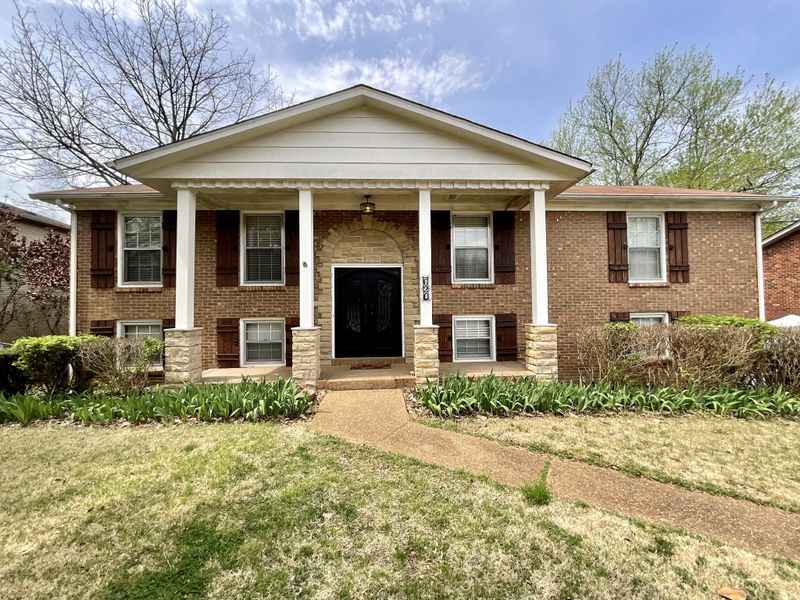 620 Highland View Ct, Hermitage, TN 37076