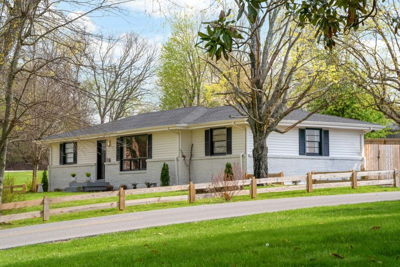117 Hillwood Dr, White House, TN 37188