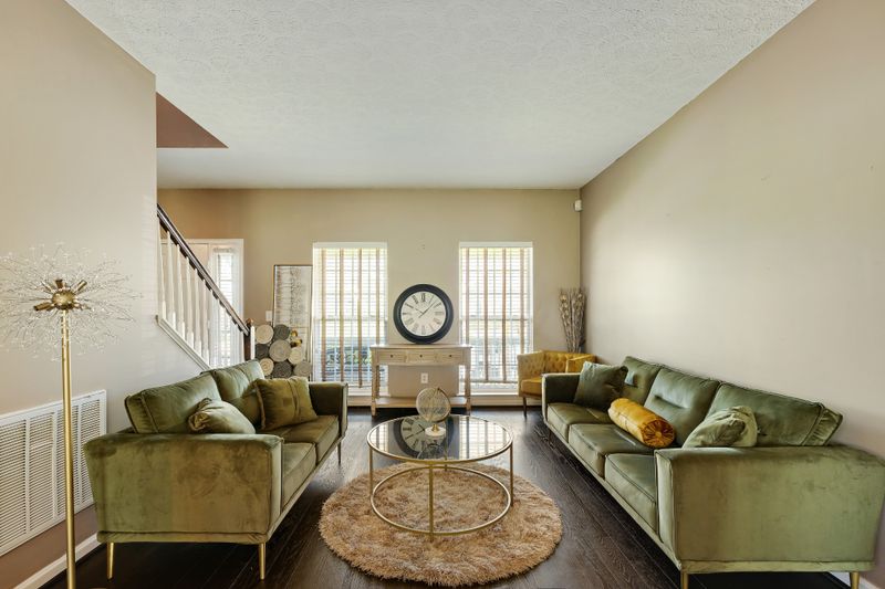 4908 Indian Summer Dr, Nashville, TN 37207