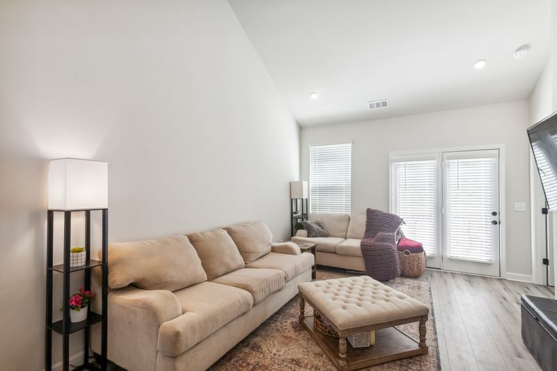 153 Fister Dr, Lebanon, TN 37090