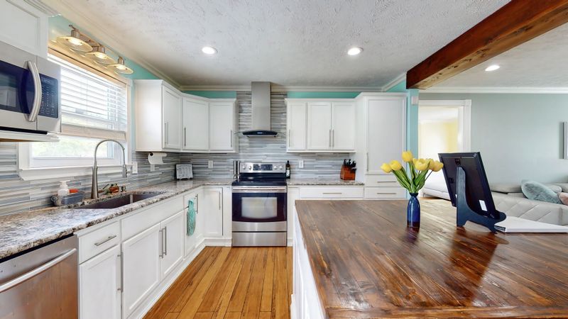 302 Kafir Dr, Christiana, TN 37037