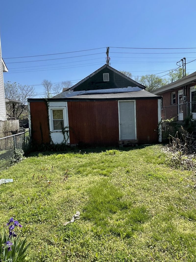 32 Green St, Nashville, TN 37210