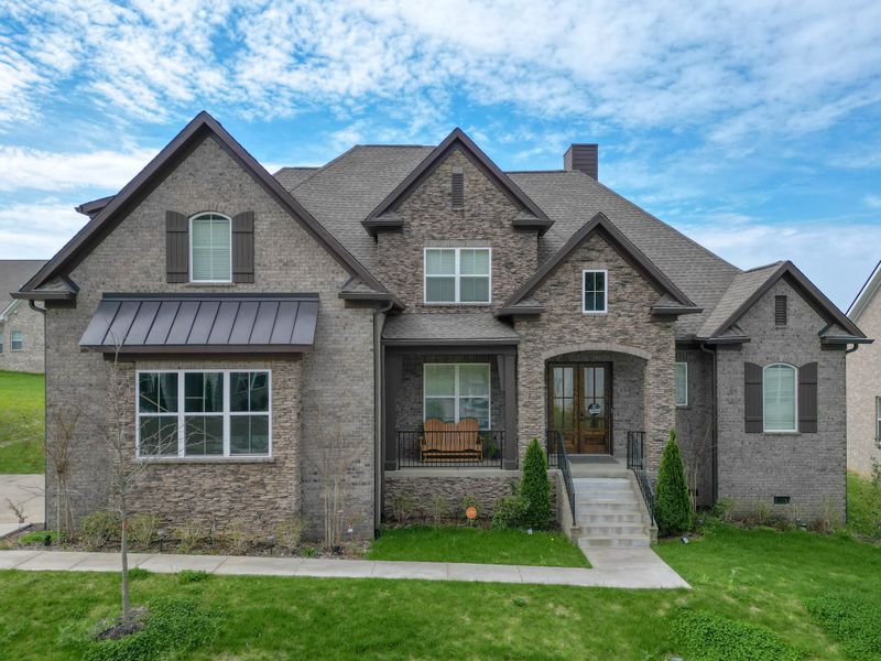 839 Regimental Dr, Hermitage, TN 37076