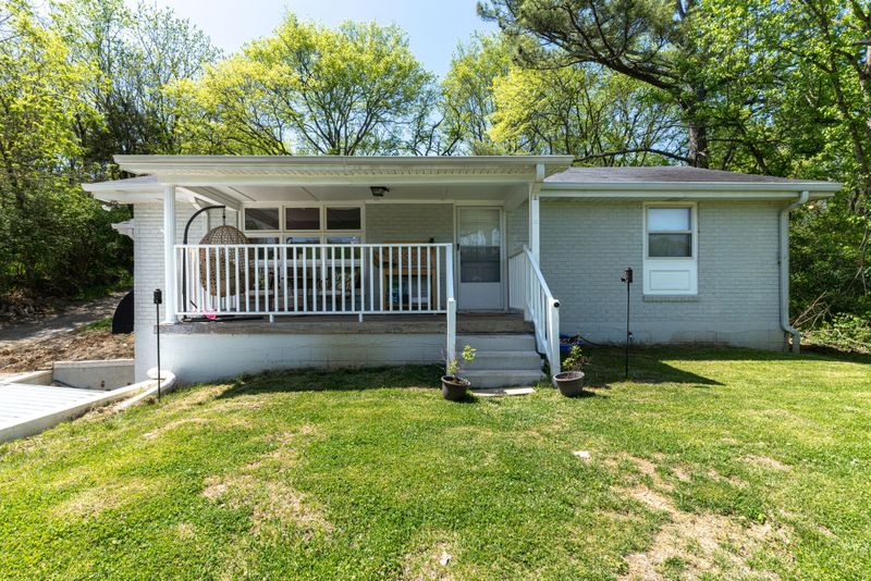 719 S Dickerson Rd, Goodlettsville, TN 37072
