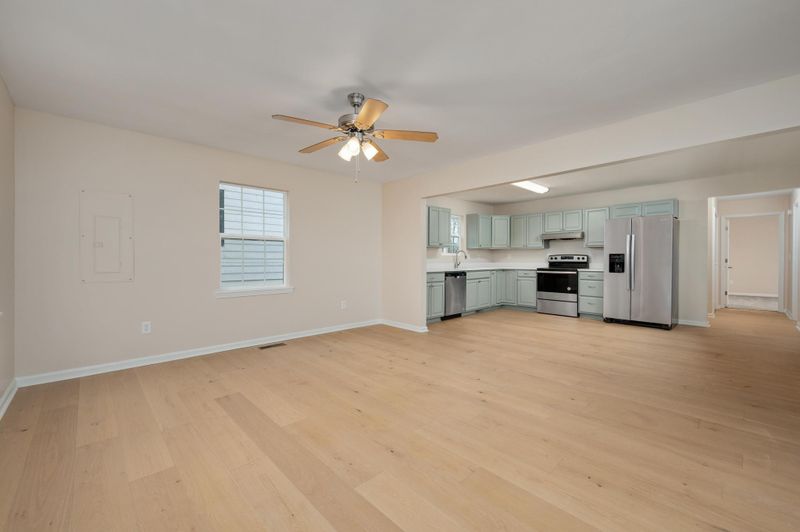 116 Greenwood Acres Dr, Columbia, TN 38401