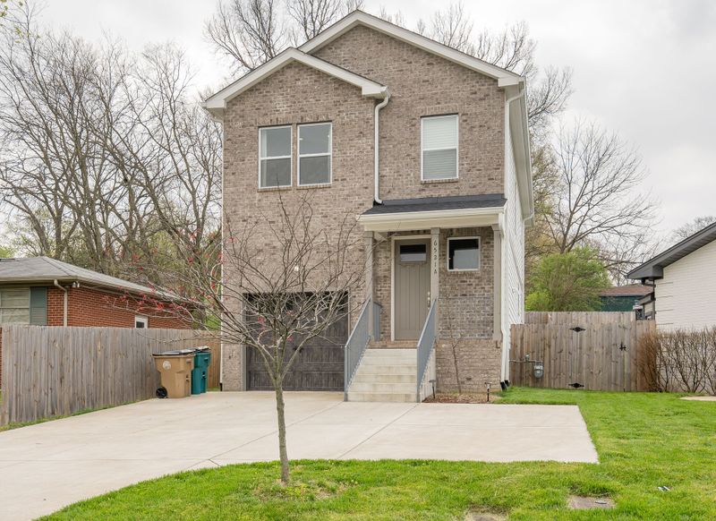 6521A Premier Dr, Nashville, TN 37209