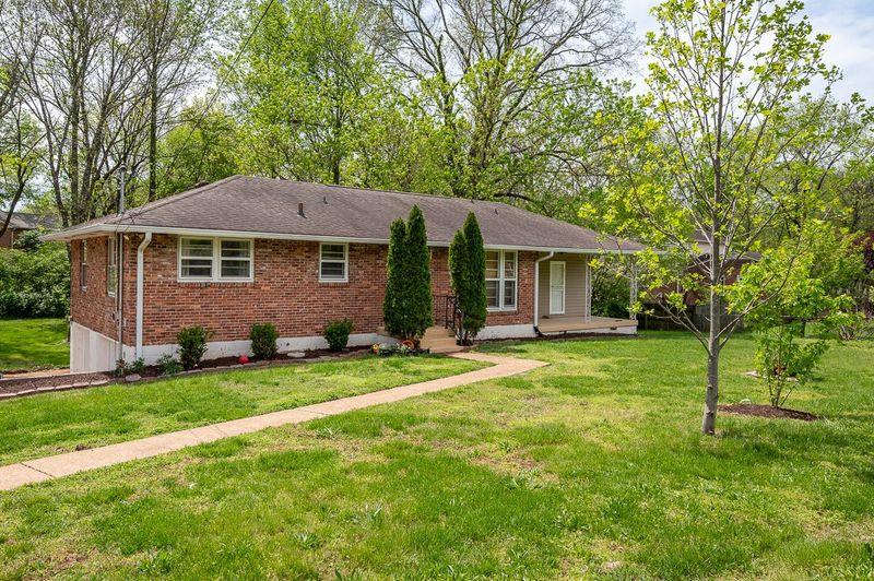 539 Elaine Dr, Nashville, TN 37211