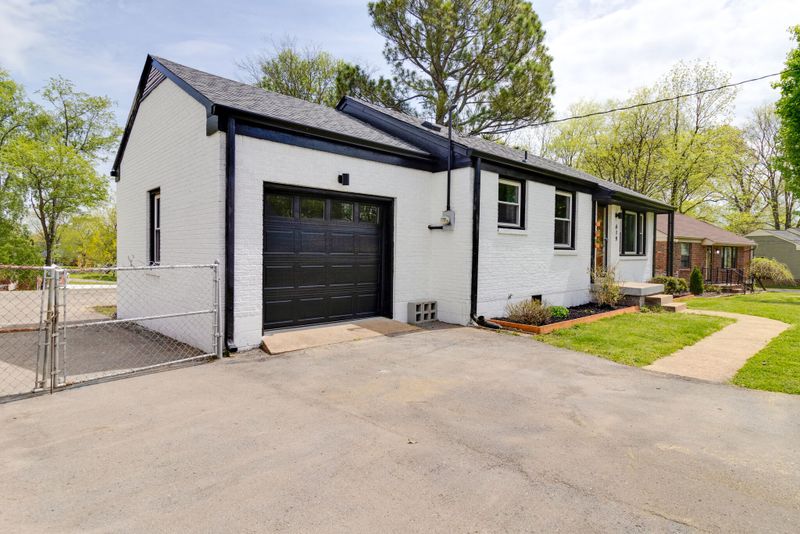 619 Templewood Ct, Nashville, TN 37214