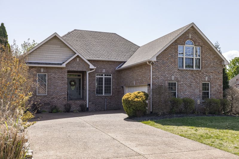 200 Bedrock Dr, White House, TN 37188