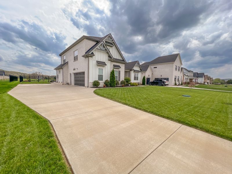 7203 Pembrooke Farms Dr, Murfreesboro, TN 37129
