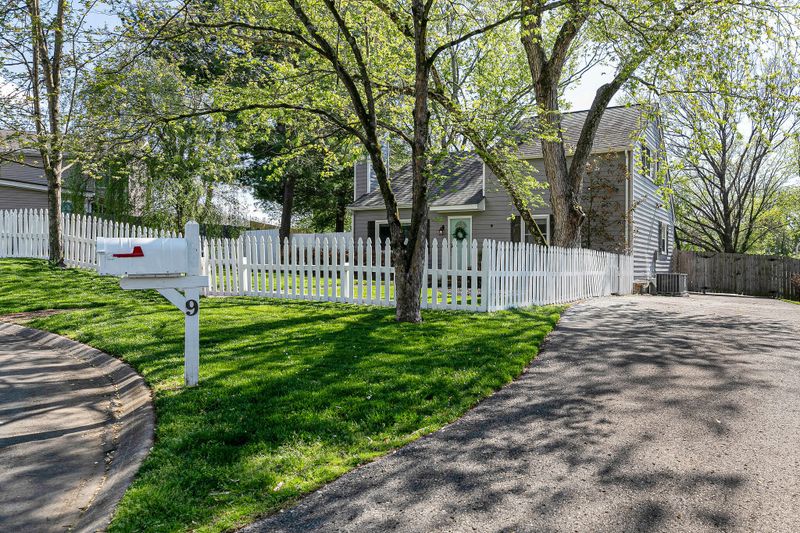 9 Lee Ct, Franklin, TN 37064