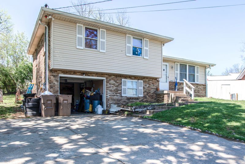 109 Bess Ct N, Antioch, TN 37013