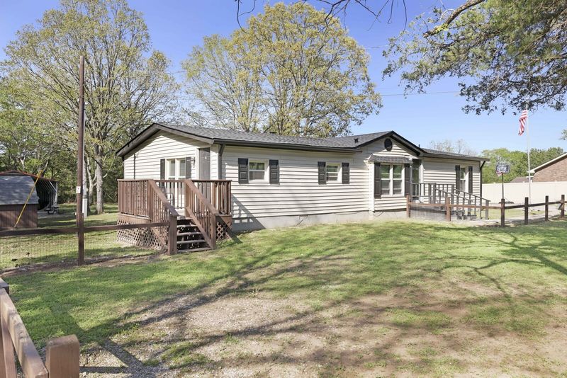 7113 Cobb Rd, Christiana, TN 37037