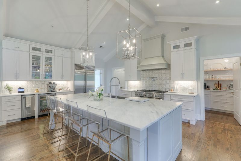 2315 Valley Brook Rd, Nashville, TN 37215