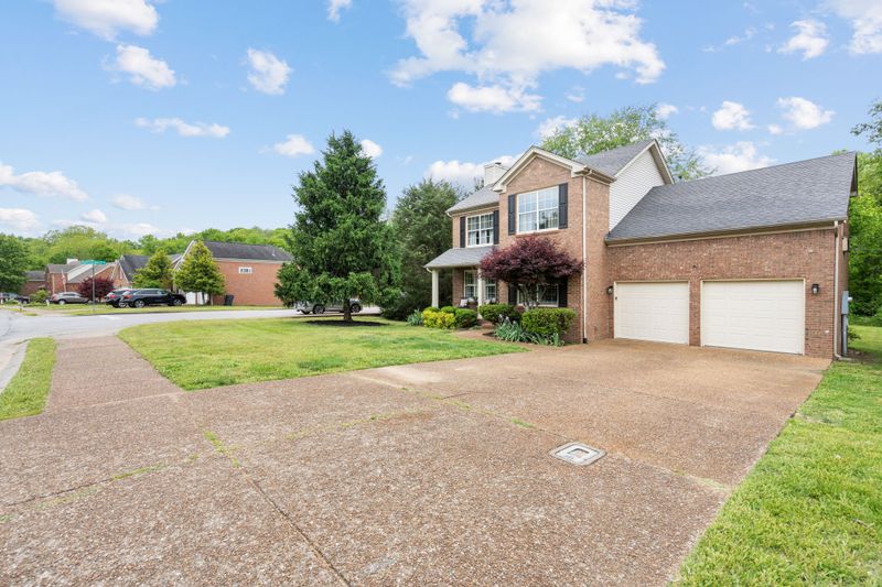 8029 Settlers Way, Nashville, TN 37221