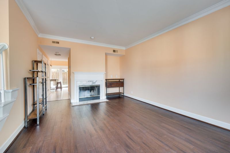 3341 Golf Club Ln, Nashville, TN 37215