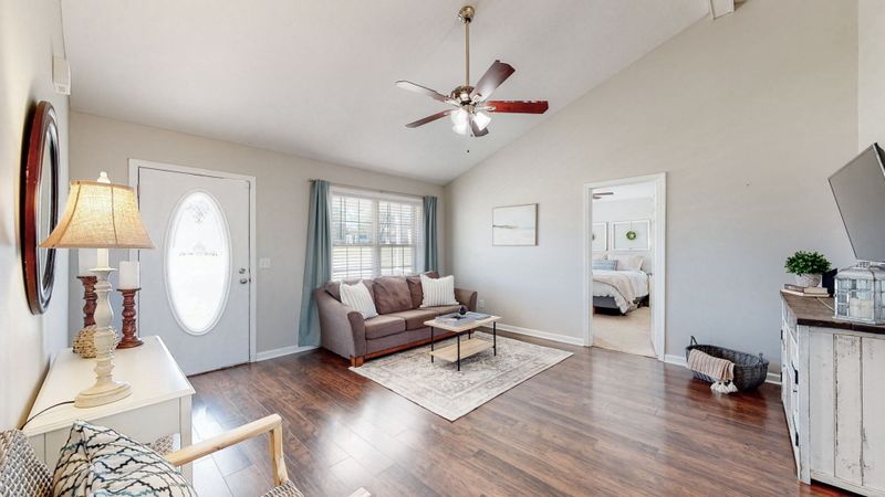 1603 Bill Eller Dr, La Vergne, TN 37086