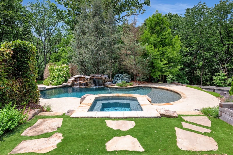 4017 Sunnybrook Dr, Nashville, TN 37205