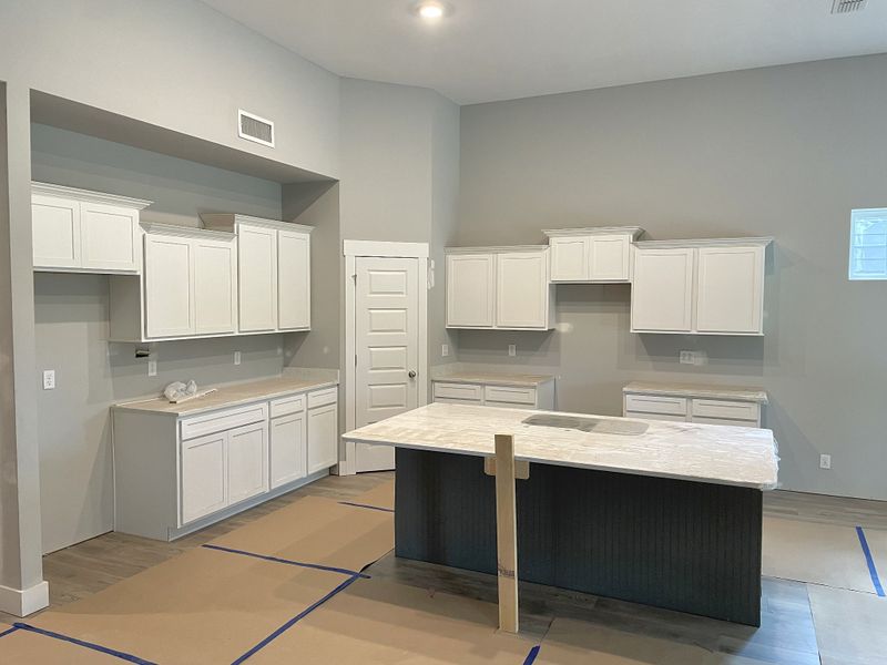 2427 Fig Dr, Murfreesboro, TN 37127
