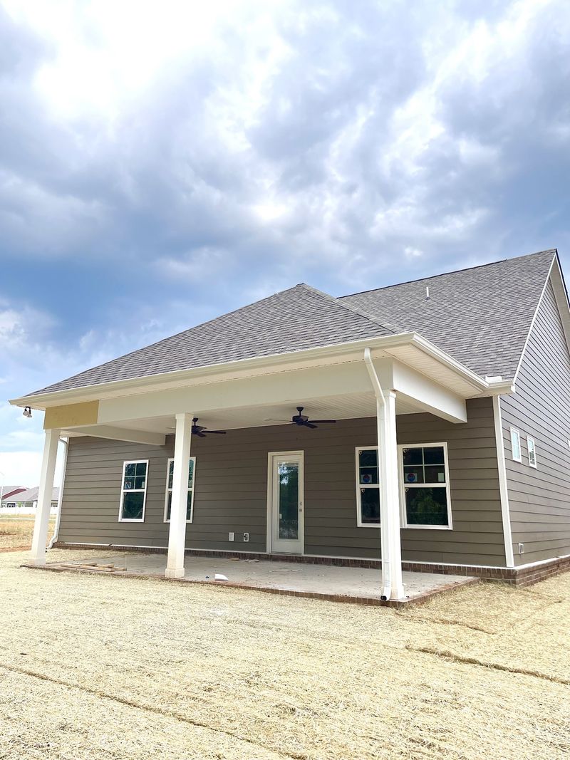 2427 Fig Dr, Murfreesboro, TN 37127