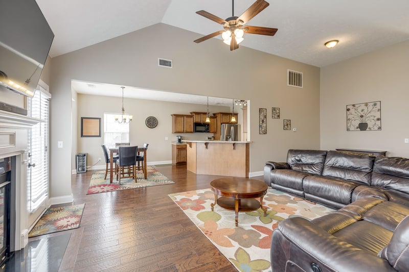 7712 Sunbar Ln, Nashville, TN 37211
