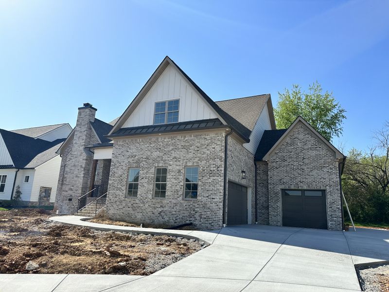 5725 Eaglemont Dr, Murfreesboro, TN 37129