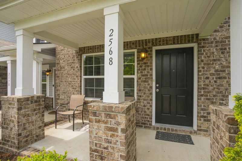 2568 River Trail Dr, Hermitage, TN 37076
