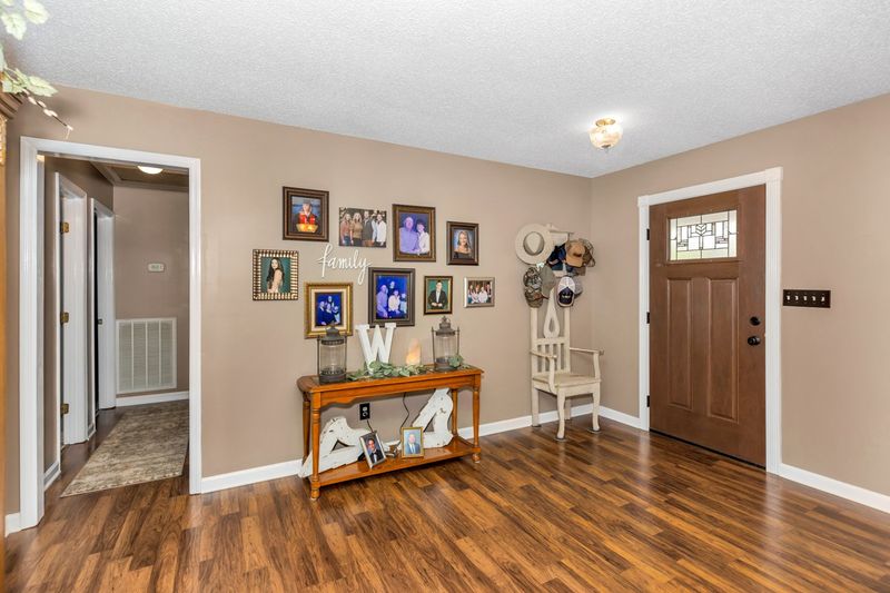 5255 Elkwood Section Rd, Ardmore, AL 35739