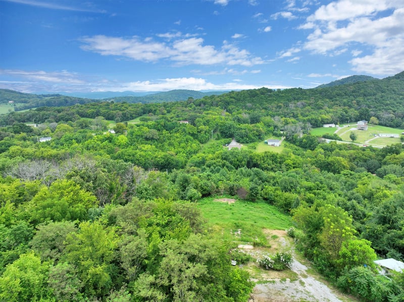 34 Deerhaven Ln, Gordonsville, TN 38563