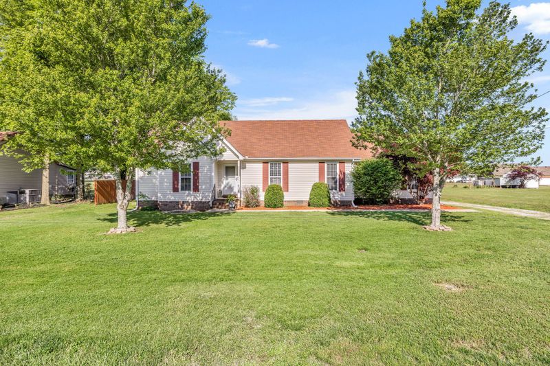 112 Pebble Brook Dr, Murfreesboro, TN 37127
