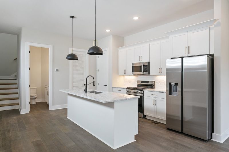 2306B Lloyd Ave, Nashville, TN 37218