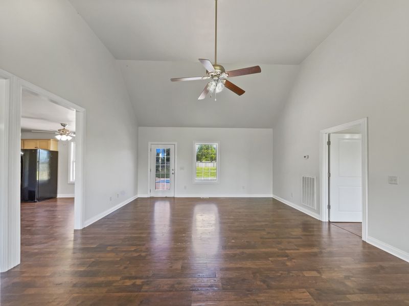 265 Albright Ln, Gallatin, TN 37066
