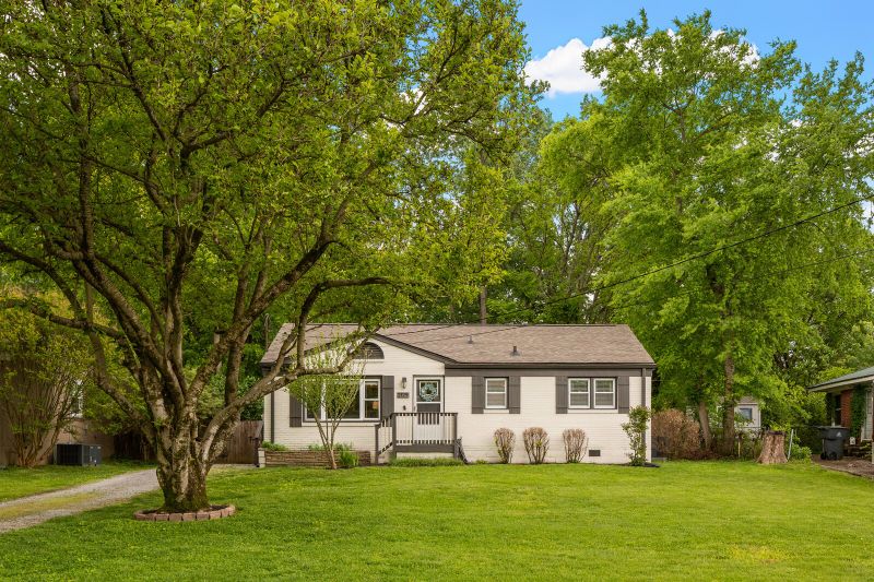 2129 Jade Dr, Nashville, TN 37210