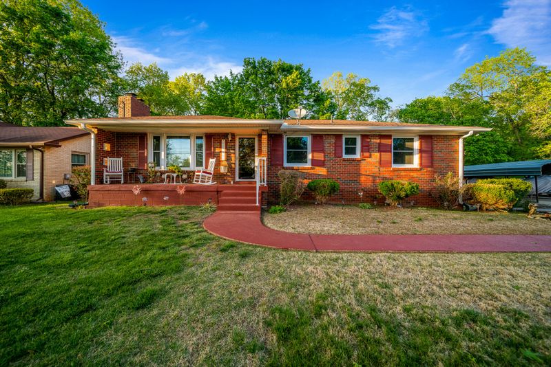 408 Bonnawood Dr, Hermitage, TN 37076