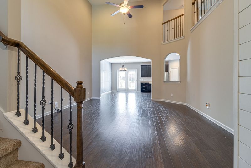 57 Brookwood Ln, Lebanon, TN 37087