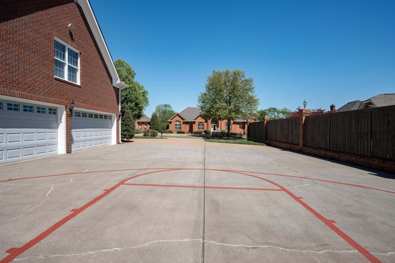 1205 Pointe Pl, Old Hickory, TN 37138