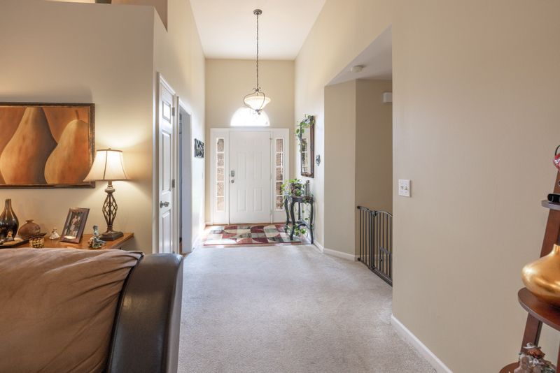 8325 Trading Post Ct, Nashville, TN 37221