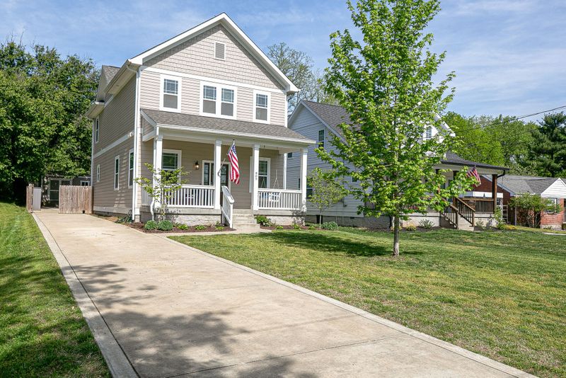 809 Matthews Ave, Nashville, TN 37216