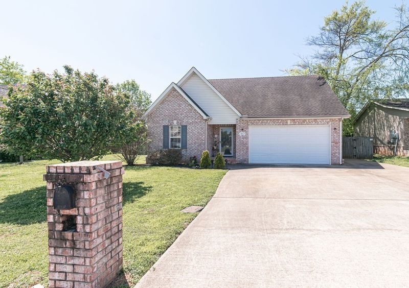 1663 Antebellum Dr, Murfreesboro, TN 37128