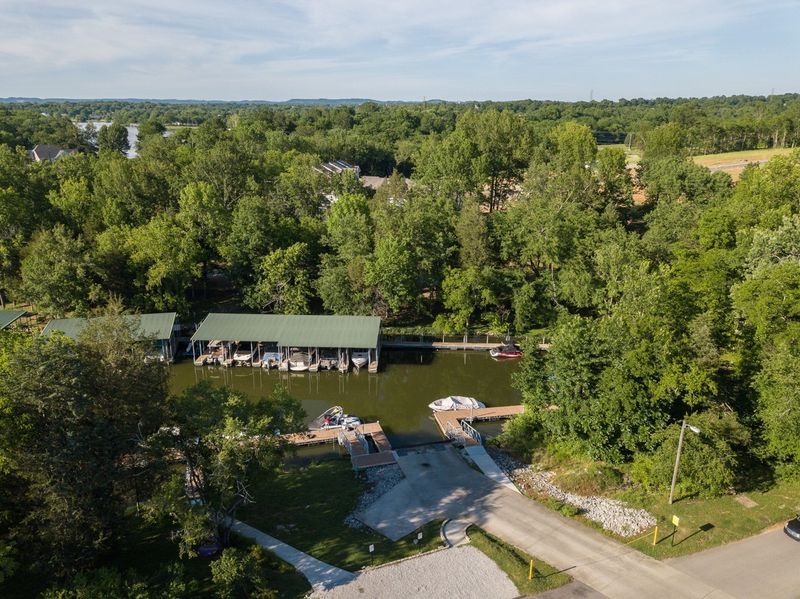 1144 Lock 4 Rd #I-5, Gallatin, TN 37066