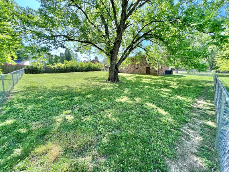189 Meadow Dr, Gordonsville, TN 38563