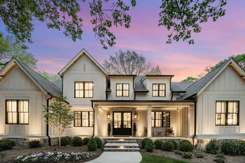 4310 Esteswood Dr, Nashville, TN 37215