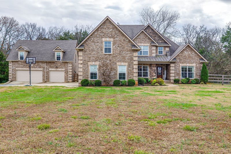 1166 Rucker Rd, Christiana, TN 37037