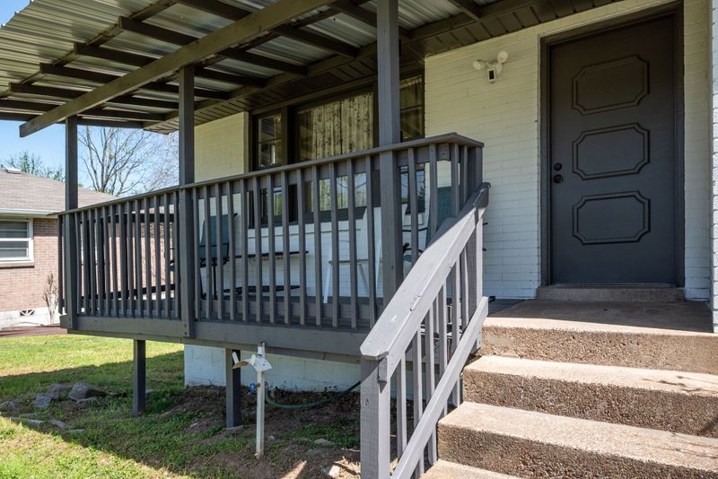 1008 Drummond Dr, Nashville, TN 37211