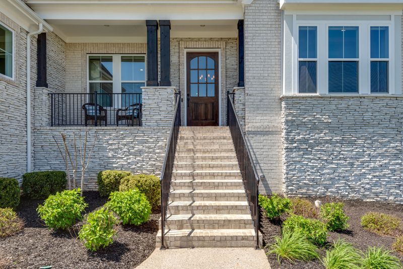 1909 Parade Dr, Brentwood, TN 37027